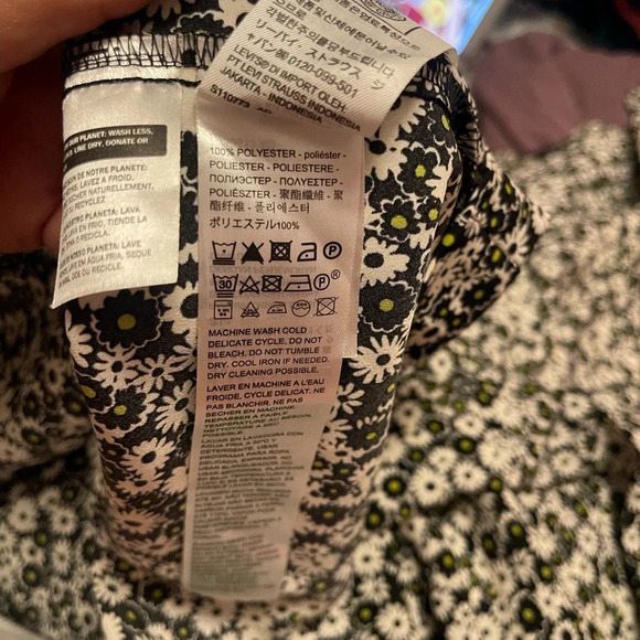 Daisy print Levi’s dress, 3x - Picture 12 of 12